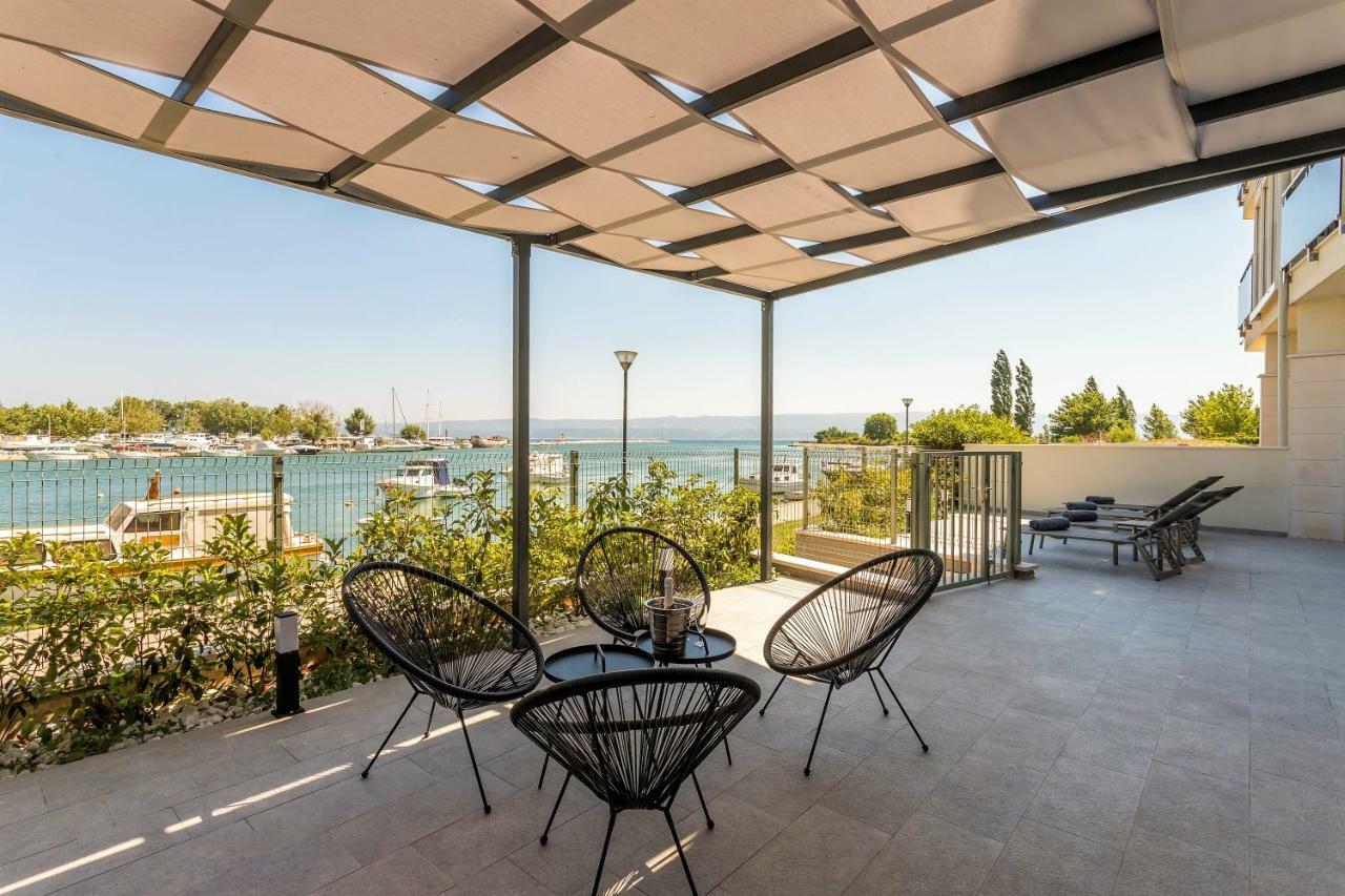 Luxury Apartment With Hot Tub Omiš Esterno foto