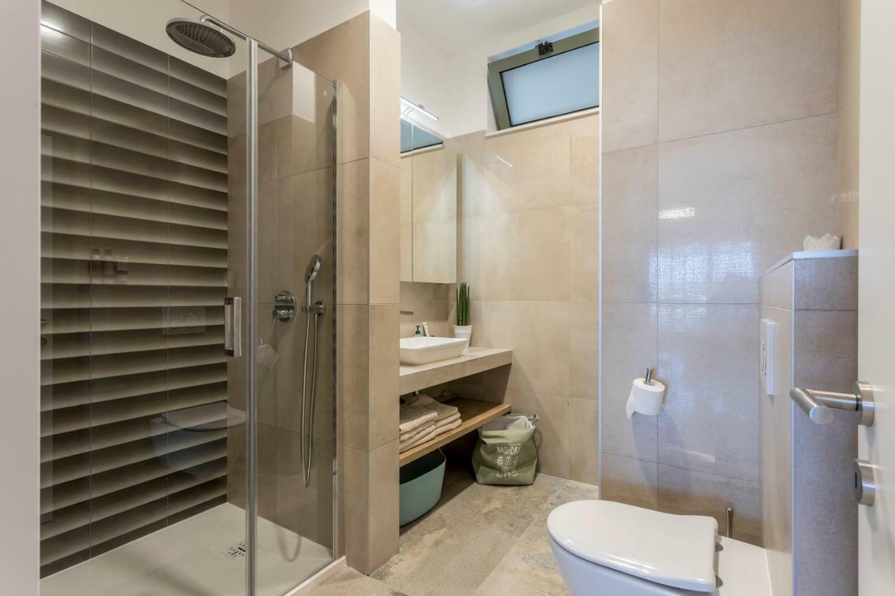 Luxury Apartment With Hot Tub Omiš Esterno foto