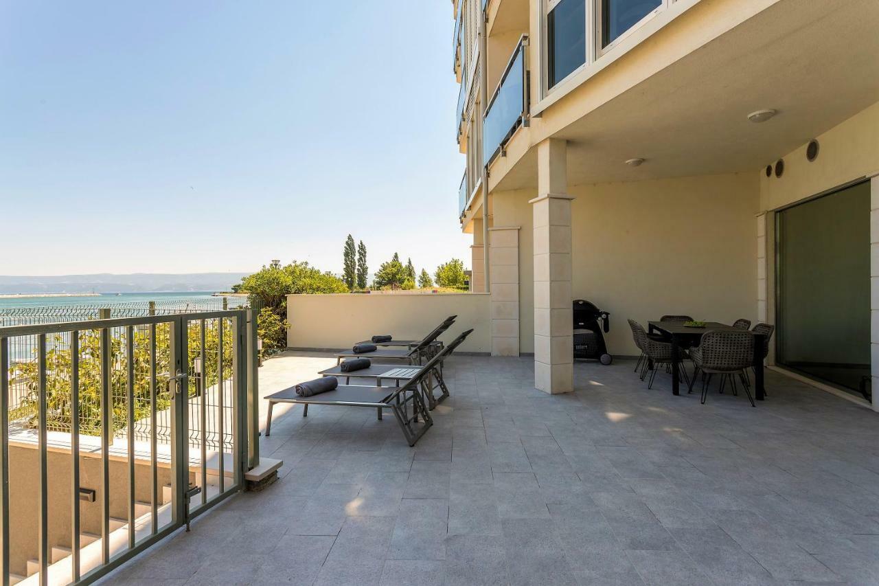 Luxury Apartment With Hot Tub Omiš Esterno foto